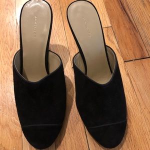 Ann Taylor black suede heels